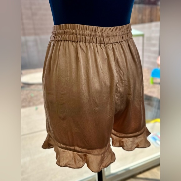 EUC Zimmermann Nude Silk Flutter Shorts - Picture 13 of 17